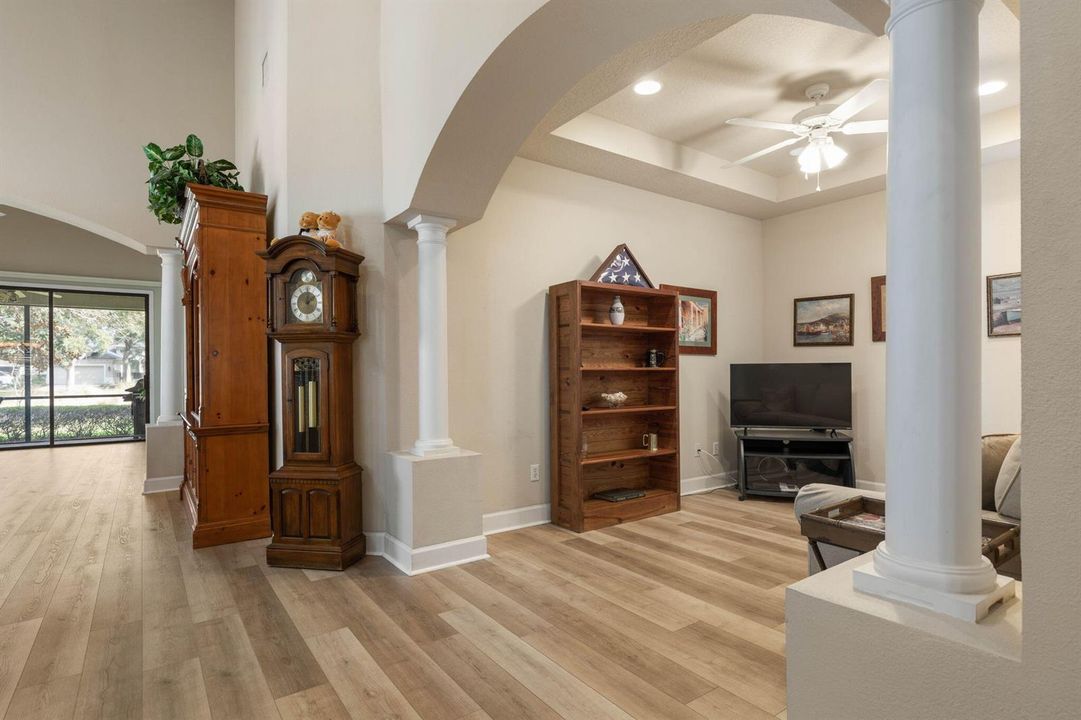 13-web-or-mls-10 River Park Dr N-13