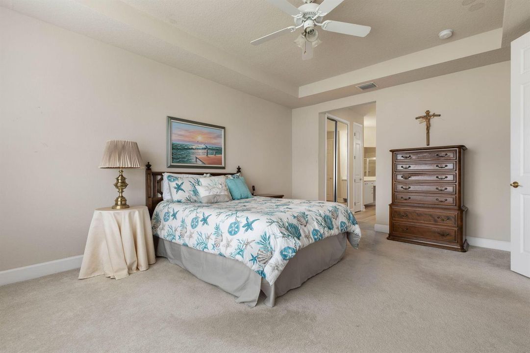 23-web-or-mls-10 River Park Dr N-23