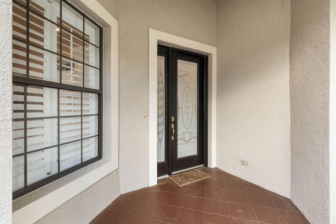 4-web-or-mls-10 River Park Dr N-4