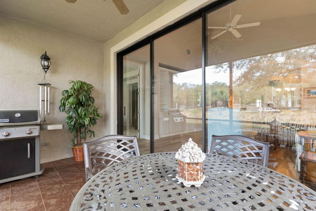 37-web-or-mls-10 River Park Dr N-37