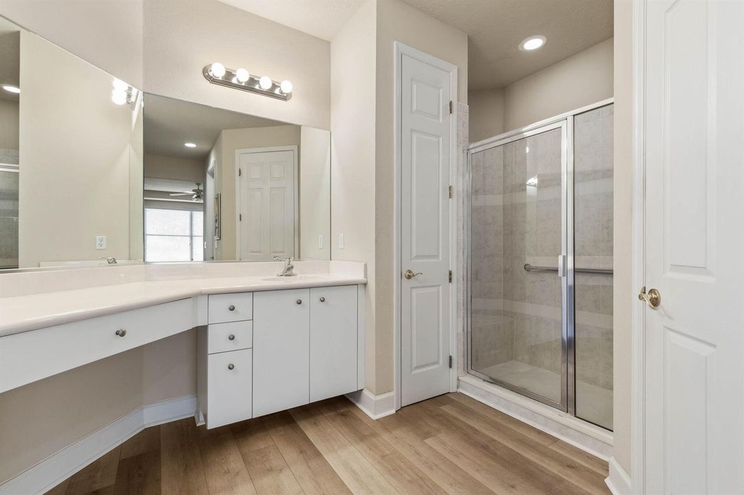 25-web-or-mls-10 River Park Dr N-25