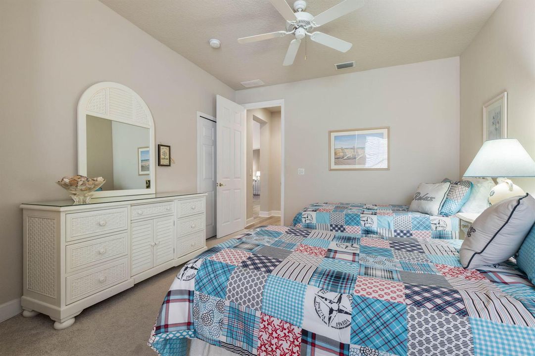 32-web-or-mls-10 River Park Dr N-32