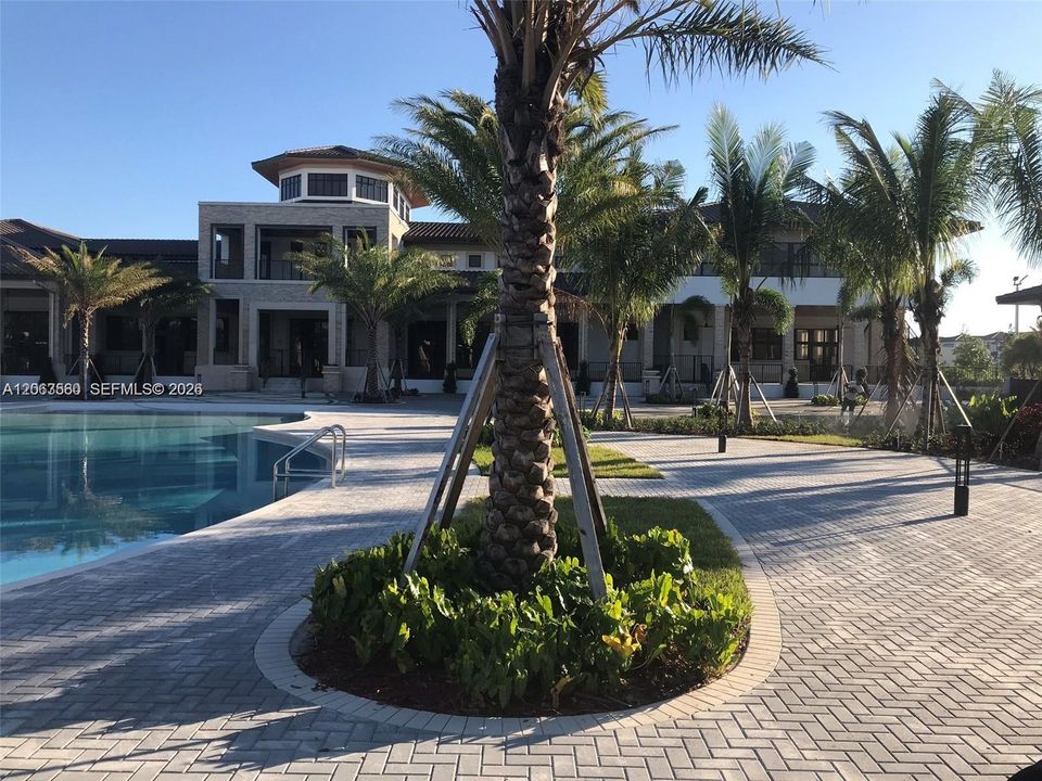 En Venta: $399,000 (2 camas, 2 baños, 1153 Pies cuadrados)