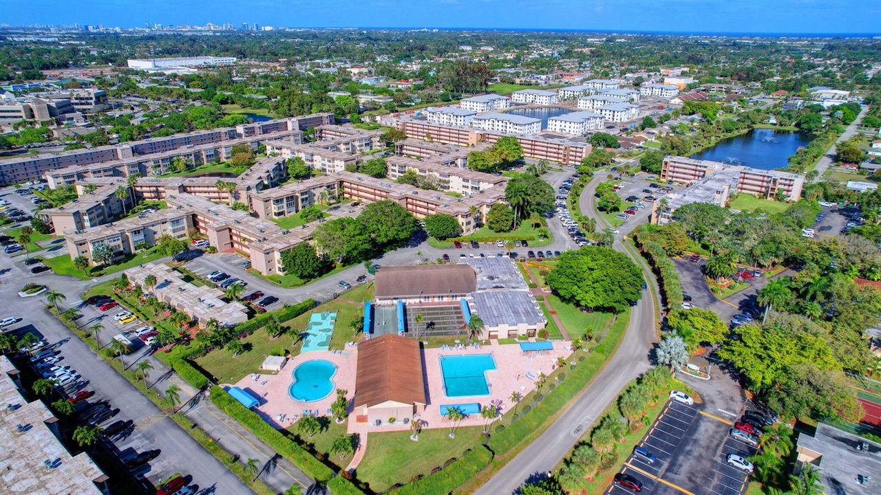 44-web-or-mls-Lakeside Village Palm Spri