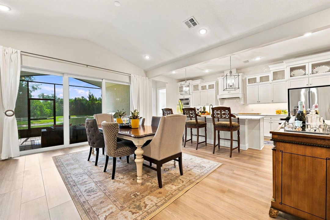 13 Breakfast Area