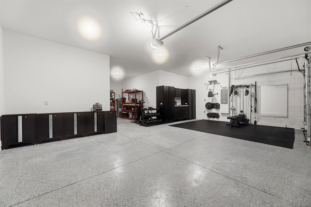 54 Garage