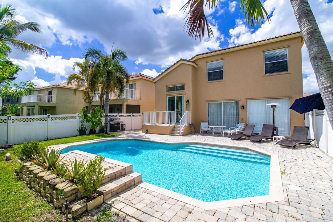 1534 Running Oak Ln-71