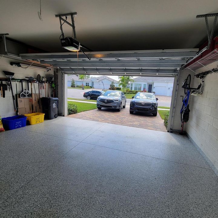 ATTACHED 2 CAR GARAGE