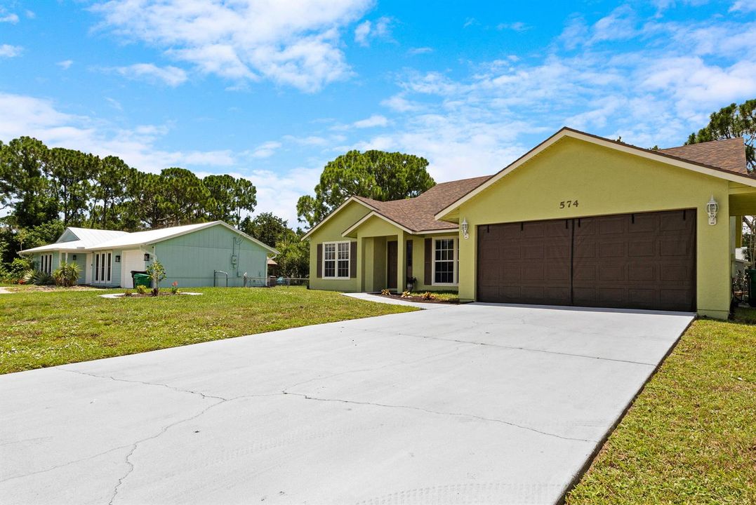 Yard / Gardens