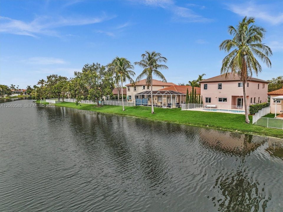 For Sale: $825,000 (3 beds, 2 baths, 1994 Square Feet)