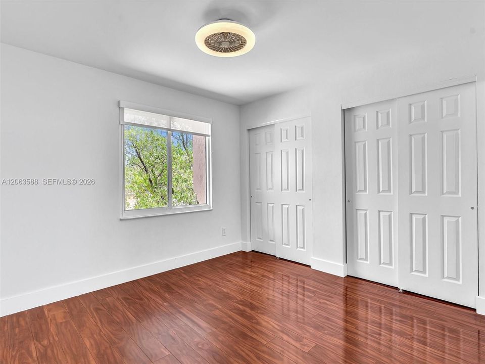 For Sale: $825,000 (3 beds, 2 baths, 1994 Square Feet)