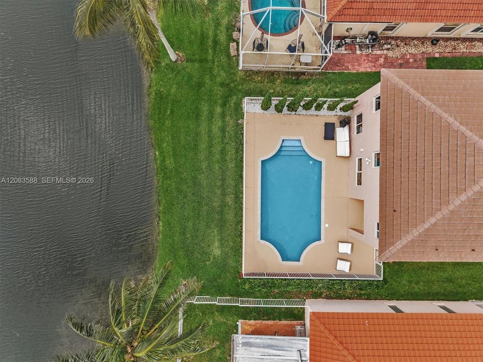 For Sale: $825,000 (3 beds, 2 baths, 1994 Square Feet)