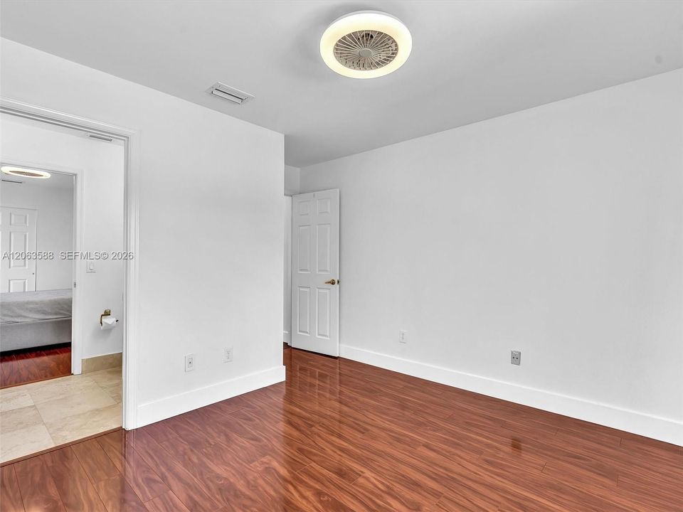 For Sale: $825,000 (3 beds, 2 baths, 1994 Square Feet)