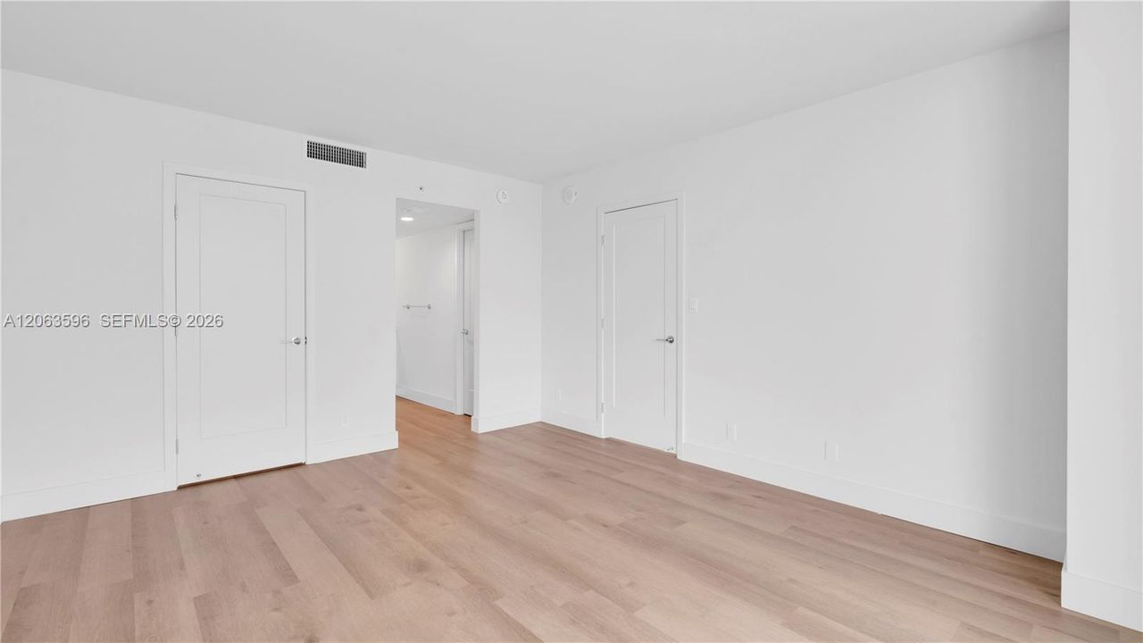 В аренду: $4,020 (1 спален, 1 ванн, 1036 Квадратных фут)