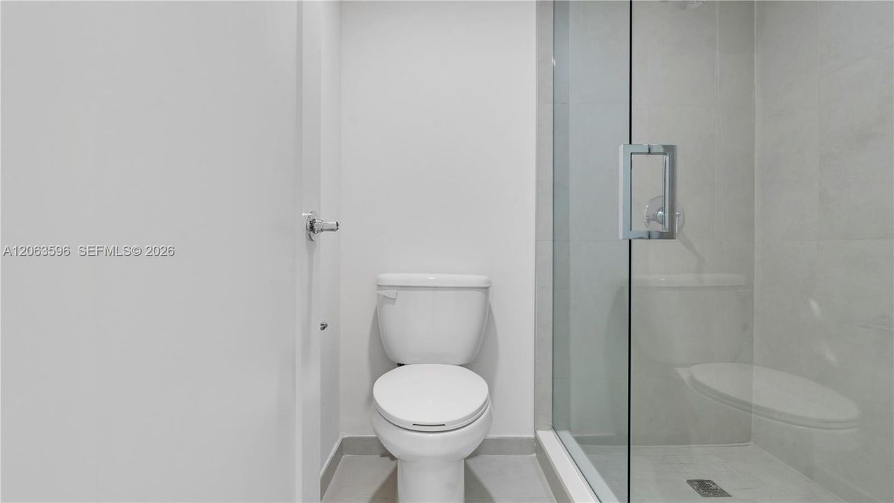 В аренду: $4,020 (1 спален, 1 ванн, 1036 Квадратных фут)