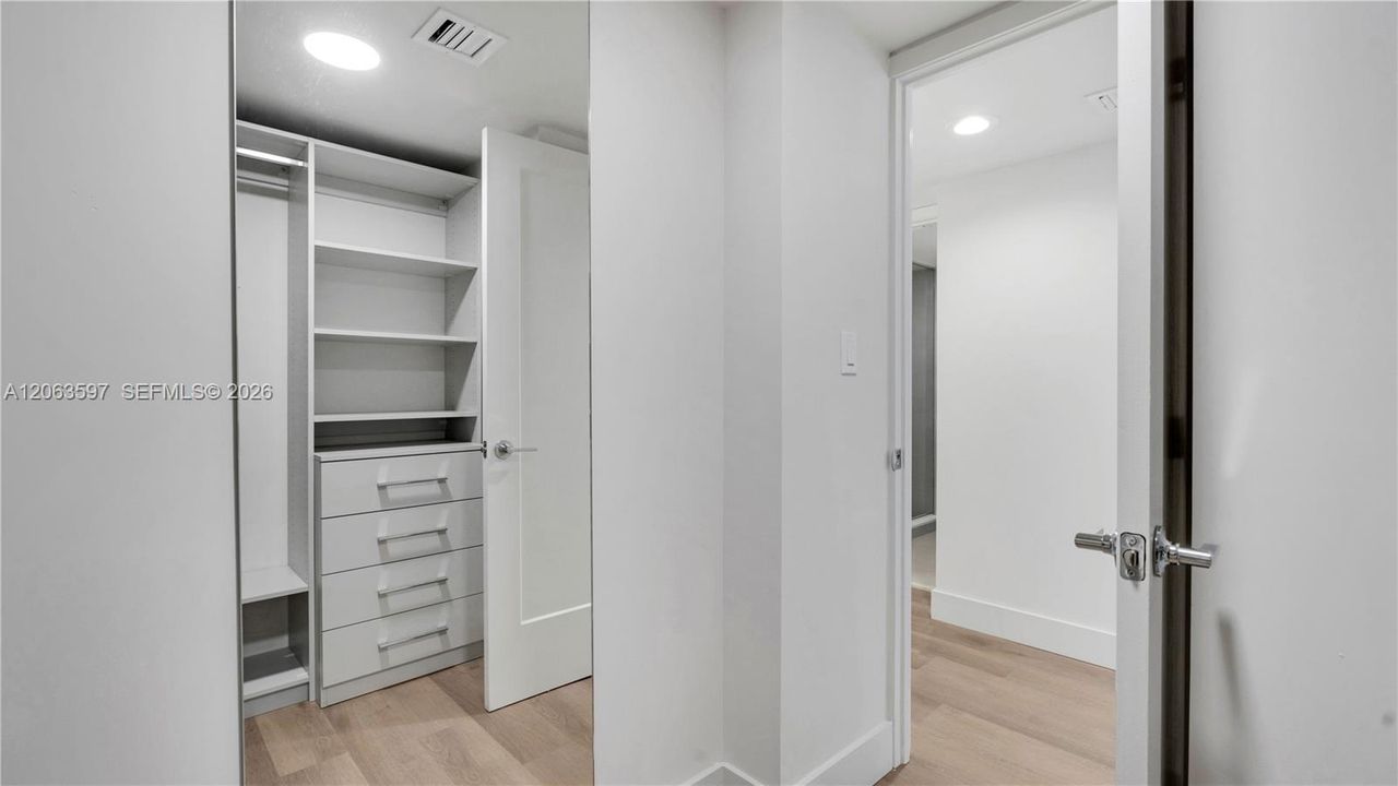 En Renta: $3,758 (1 camas, 1 baños, 1036 Pies cuadrados)
