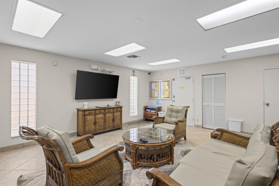 Bel-Aire Clubhouse