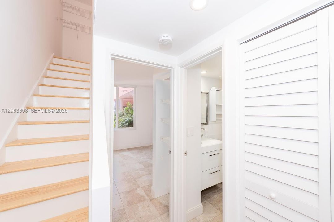 В аренду: $2,800 (1 спален, 1 ванн, 607 Квадратных фут)