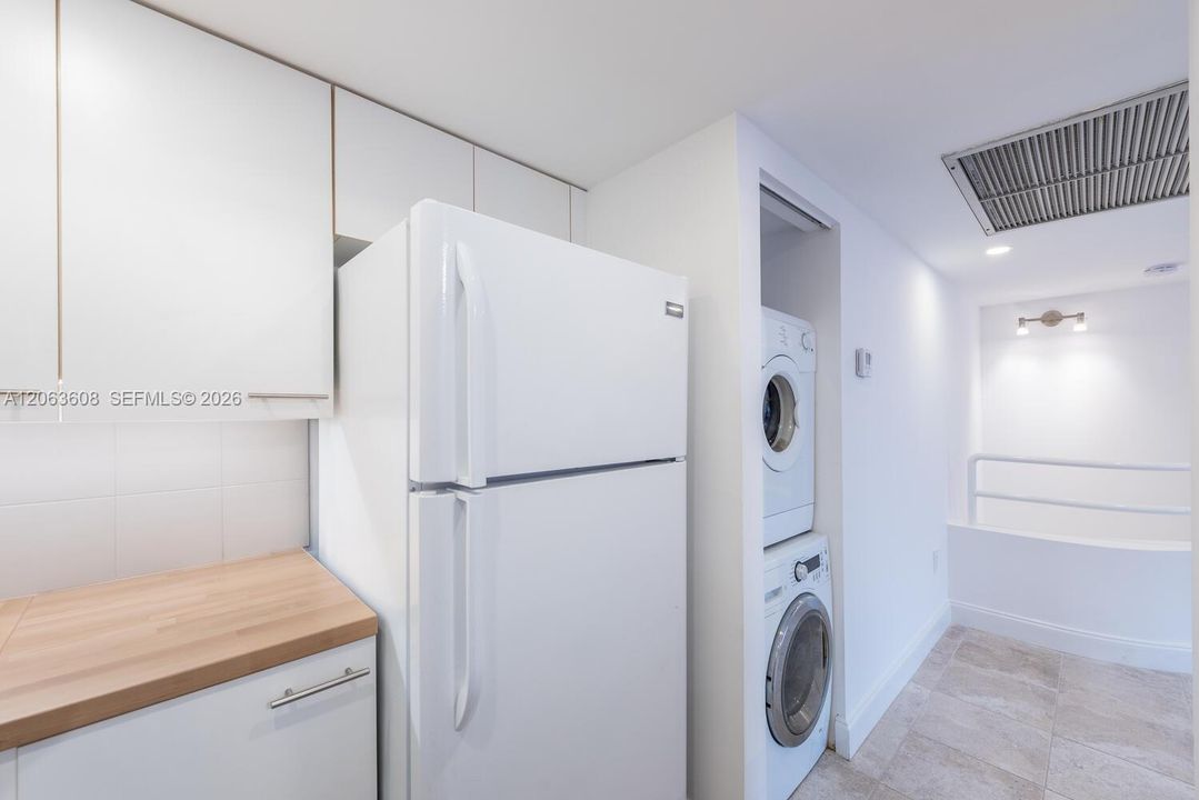 В аренду: $2,800 (1 спален, 1 ванн, 607 Квадратных фут)
