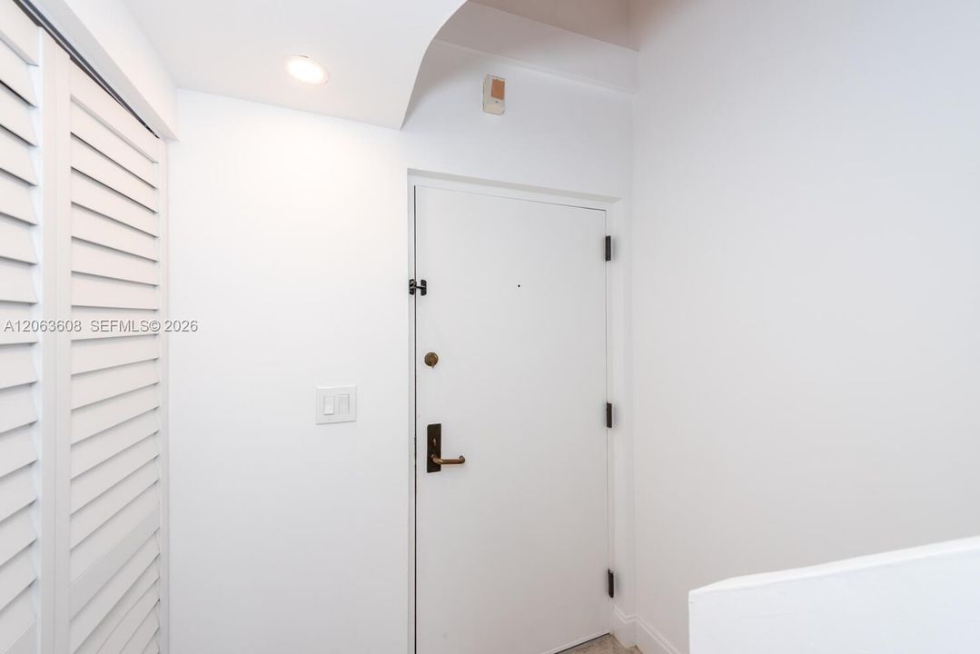 В аренду: $2,800 (1 спален, 1 ванн, 607 Квадратных фут)