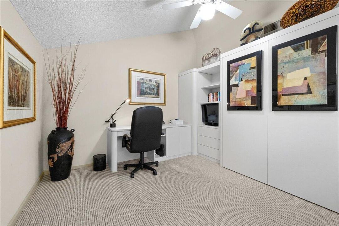 27-17047 Boca Club Blvd #166B-8957