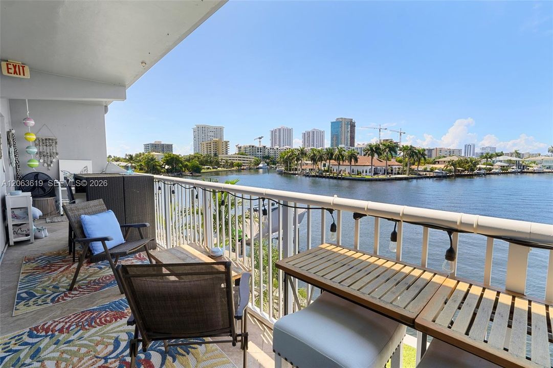 Large Balcony overlooking TerraMar, Ritz, and Waldorf Astoria