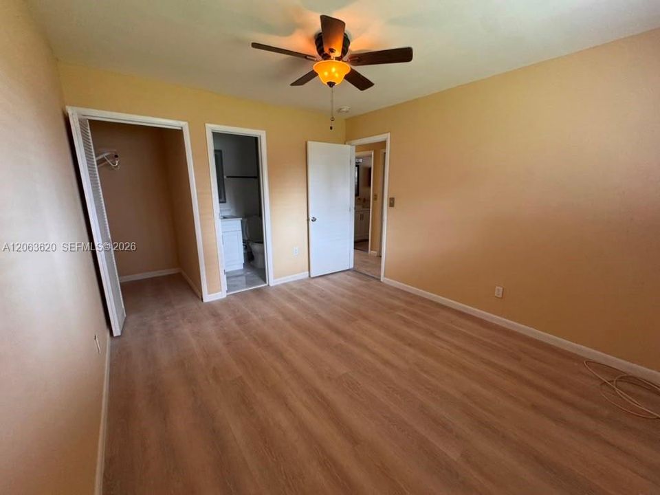 В аренду: $2,900 (3 спален, 2 ванн, 1070 Квадратных фут)