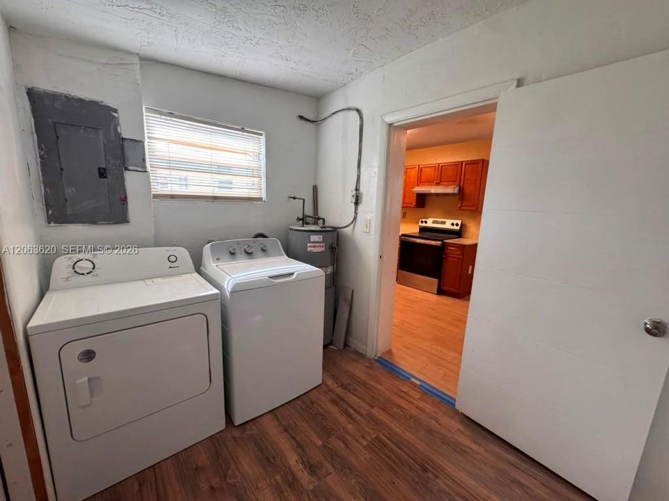 В аренду: $2,900 (3 спален, 2 ванн, 1070 Квадратных фут)