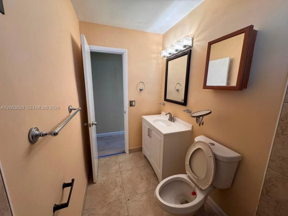 В аренду: $2,900 (3 спален, 2 ванн, 1070 Квадратных фут)