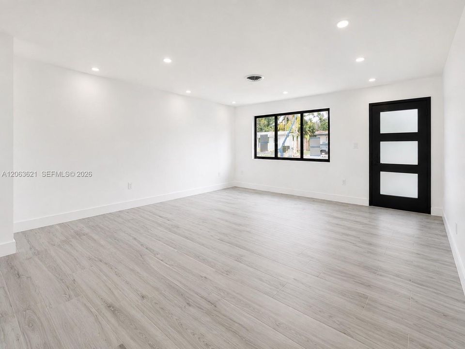На продажу: $1,199,995 (3 спален, 2 ванн, 1545 Квадратных фут)