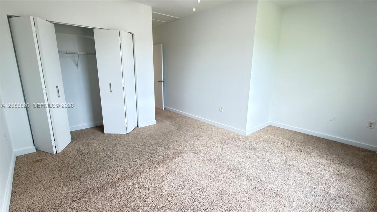 For Sale: $340,000 (3 beds, 2 baths, 1360 Square Feet)