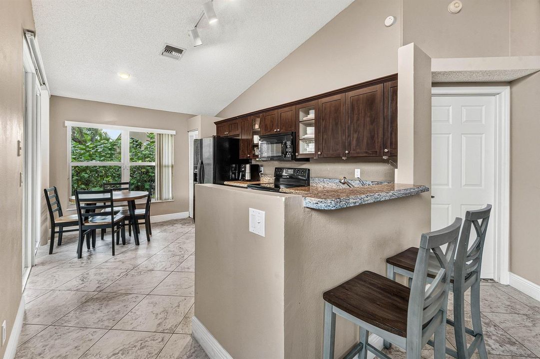007-2201HeatherRunTerrace-PalmBeachGarde