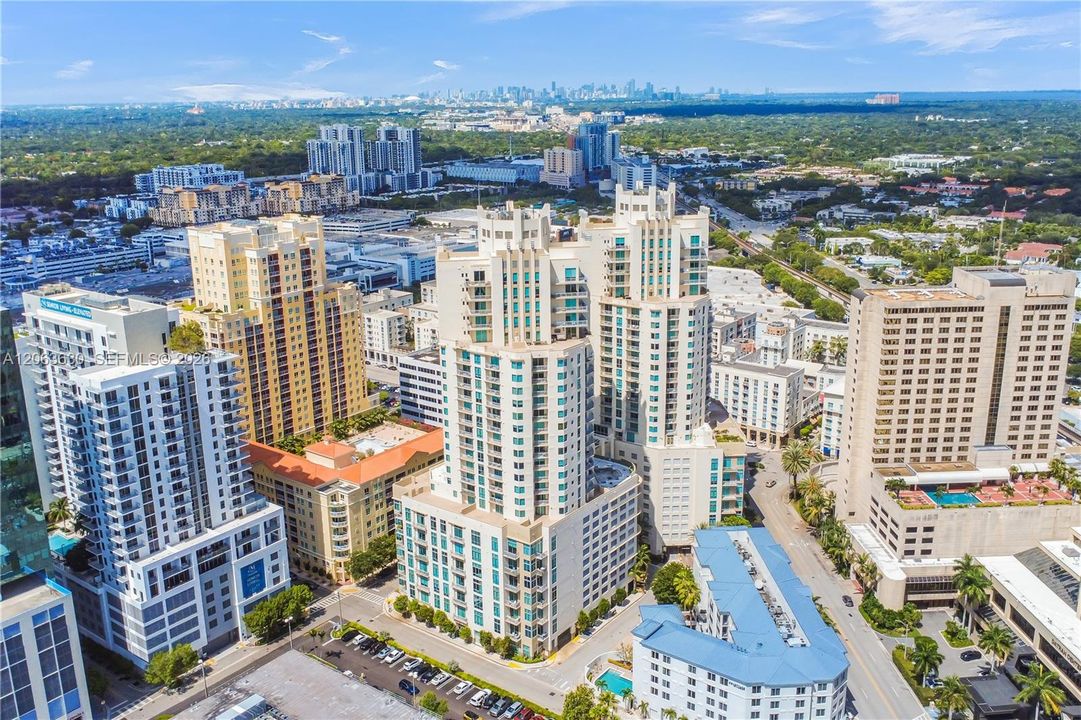На продажу: $449,999 (2 спален, 2 ванн, 1150 Квадратных фут)