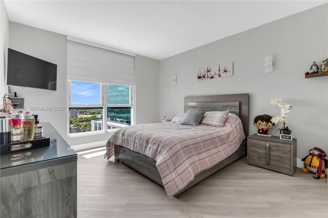 На продажу: $449,999 (2 спален, 2 ванн, 1150 Квадратных фут)