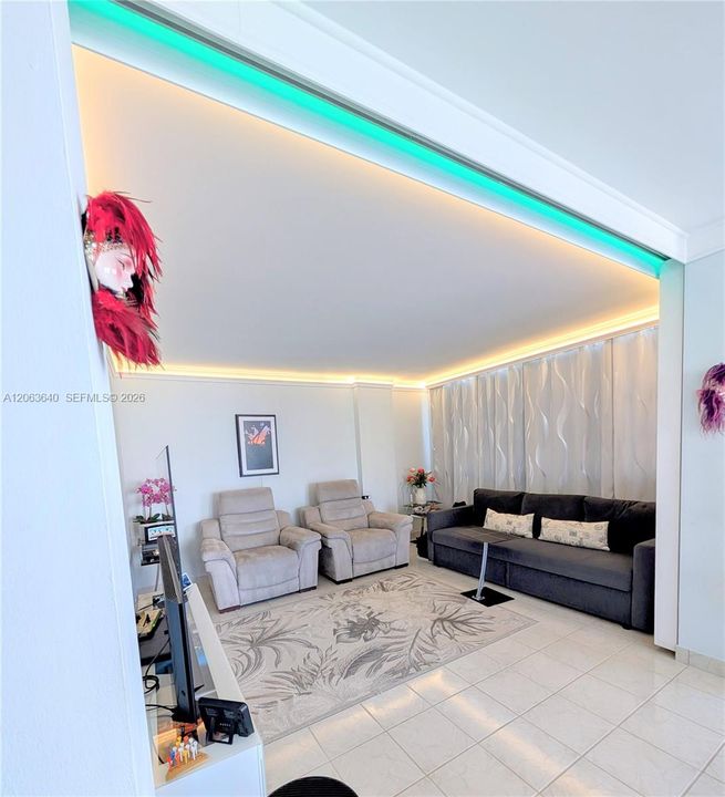 На продажу: $355,000 (2 спален, 2 ванн, 1145 Квадратных фут)