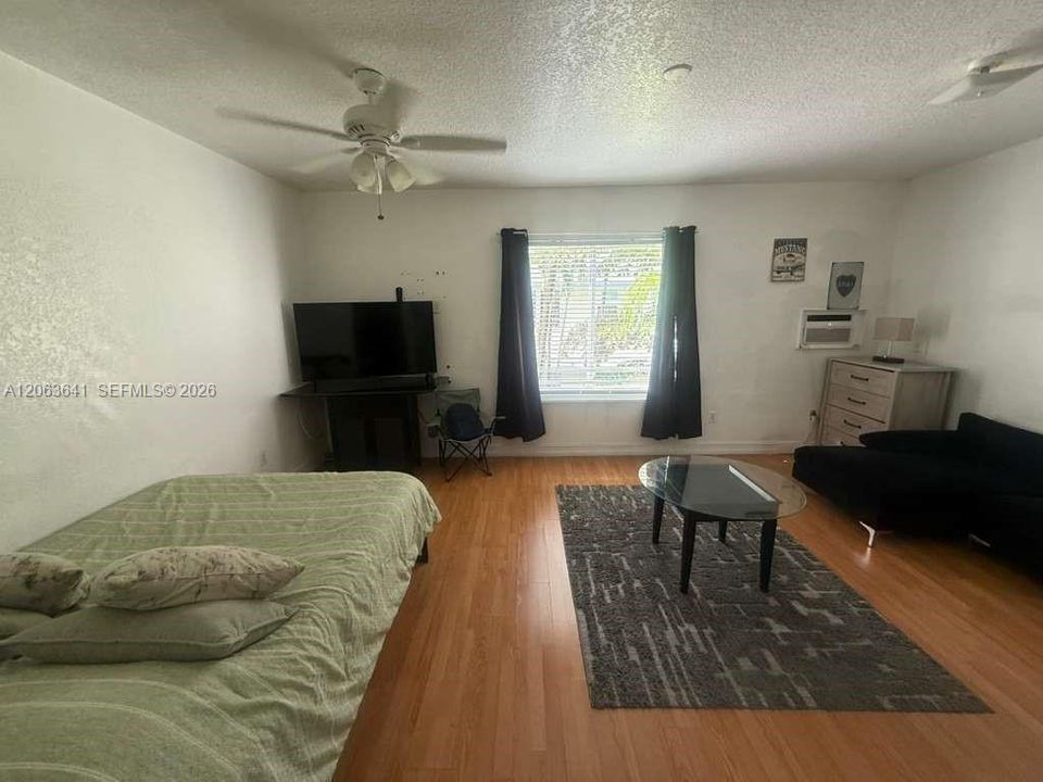 En Venta: $189,900 (0 camas, 1 baños, 436 Pies cuadrados)