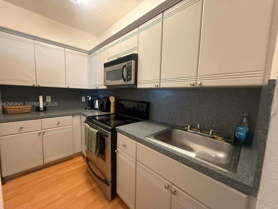 En Venta: $189,900 (0 camas, 1 baños, 436 Pies cuadrados)