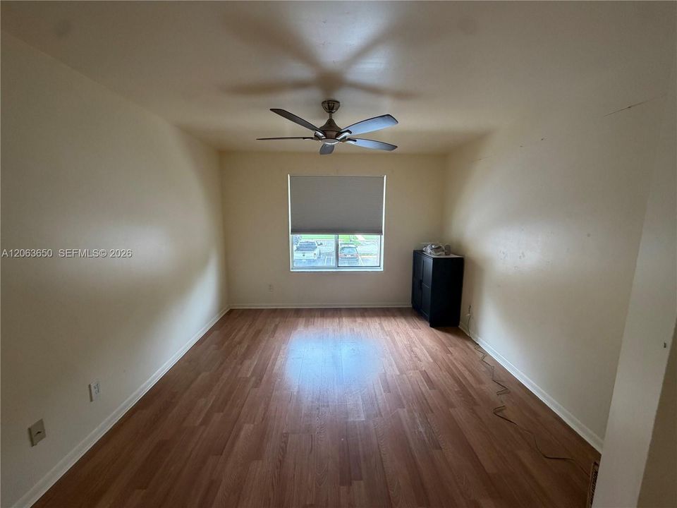 En Renta: $2,400 (2 camas, 2 baños, 1074 Pies cuadrados)