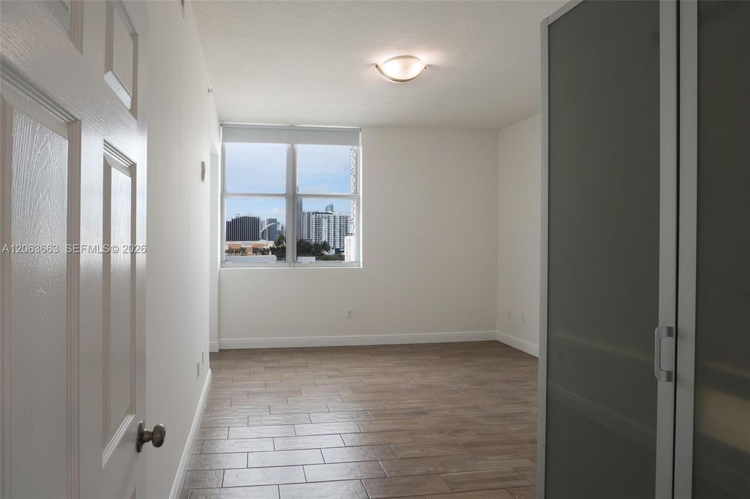 В аренду: $3,050 (1 спален, 1 ванн, 950 Квадратных фут)