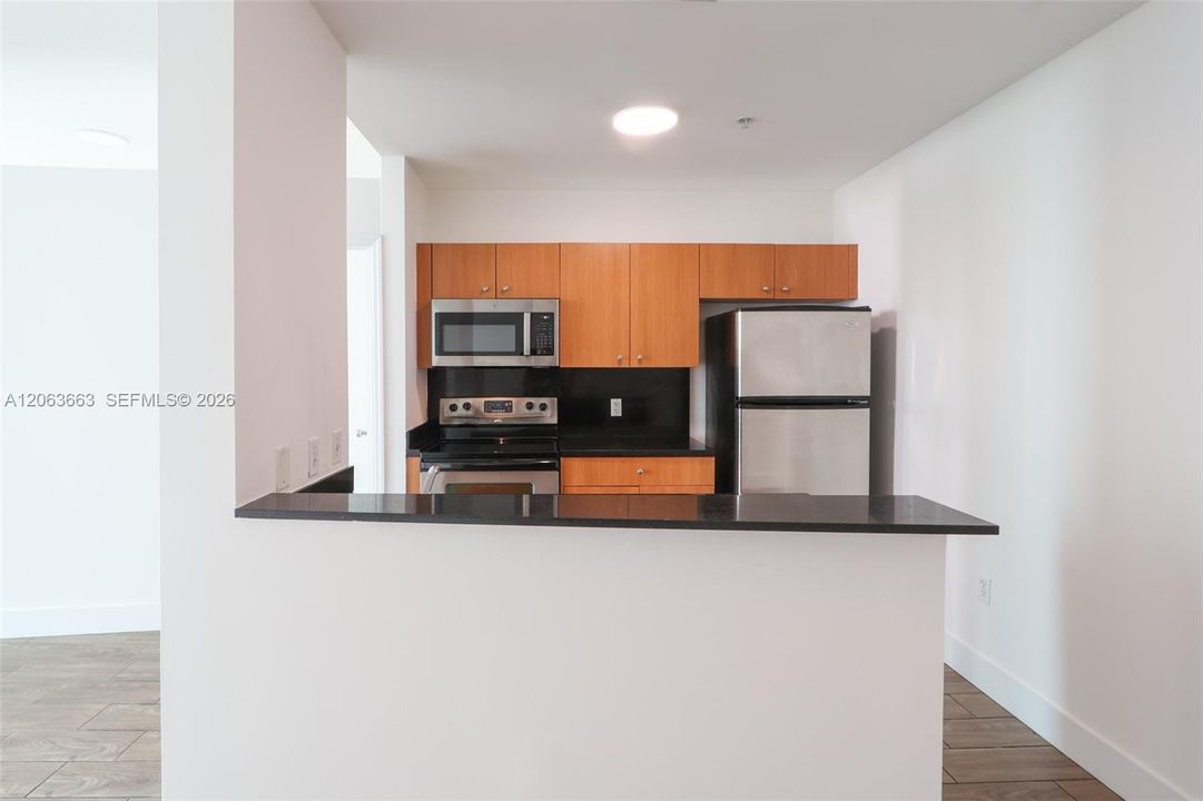 В аренду: $3,050 (1 спален, 1 ванн, 950 Квадратных фут)