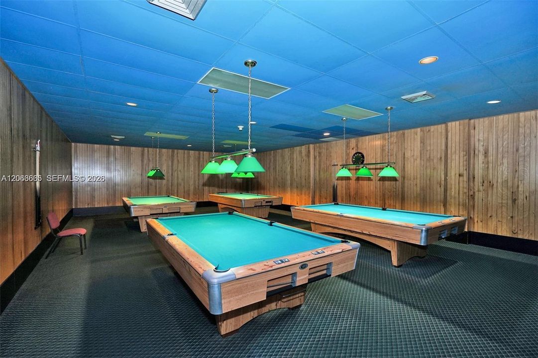 В аренду: $2,300 (2 спален, 2 ванн, 1231 Квадратных фут)