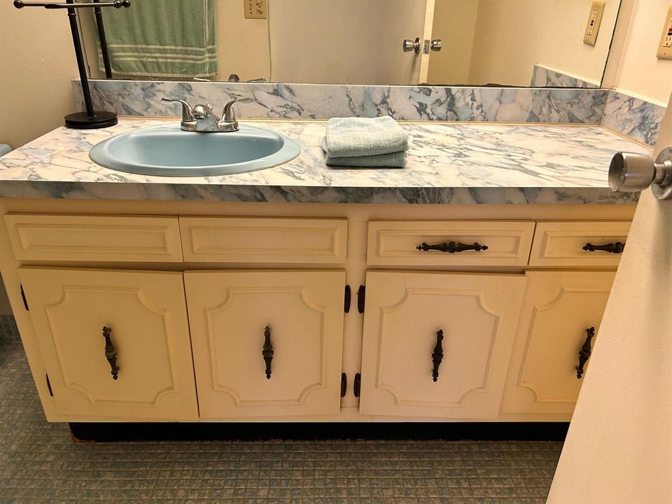 12 Primary Bath Powder Blue