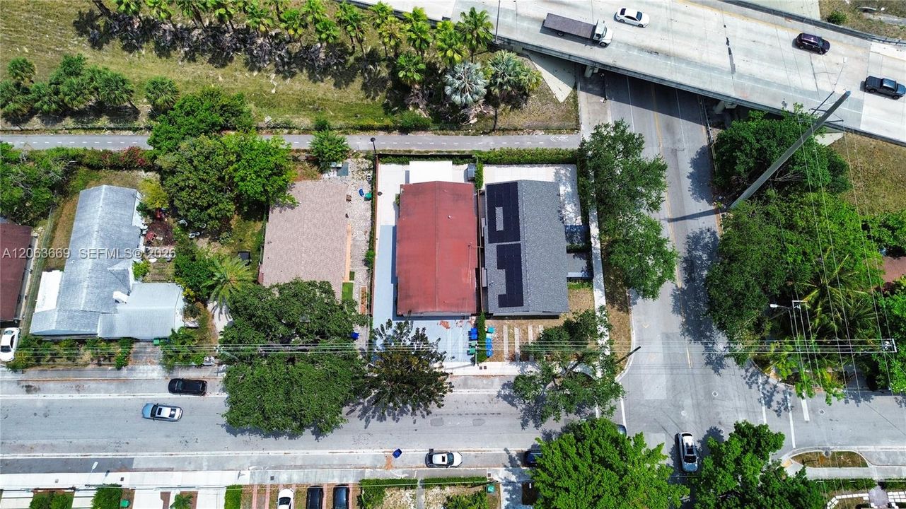 В аренду: $2,600 (2 спален, 2 ванн, 1200 Квадратных фут)