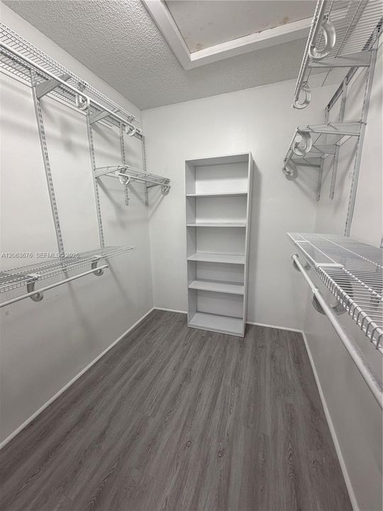 For Rent: $3,100 (2 beds, 2 baths, 1582 Square Feet)