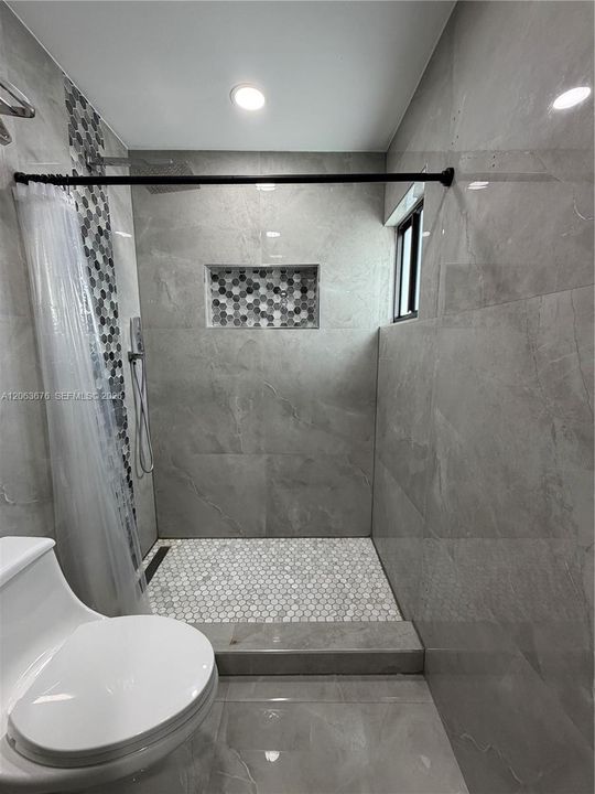 For Rent: $3,100 (2 beds, 2 baths, 1582 Square Feet)