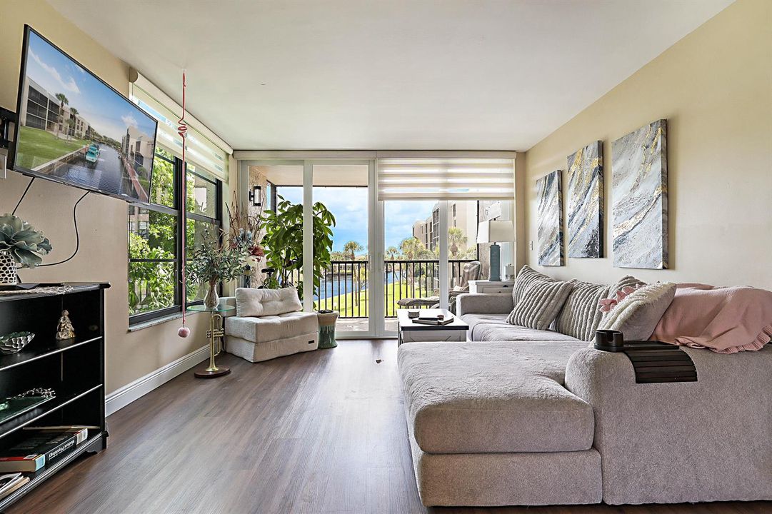 8 Royal Palm Way Unit 301 -4