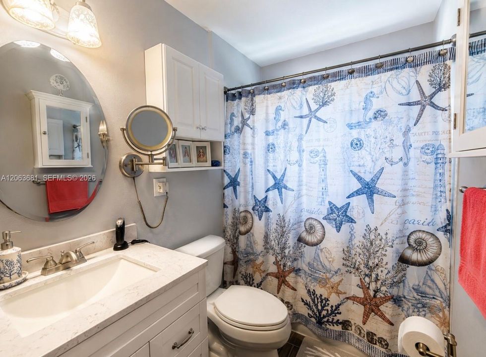 En Venta: $290,000 (2 camas, 2 baños, 1008 Pies cuadrados)