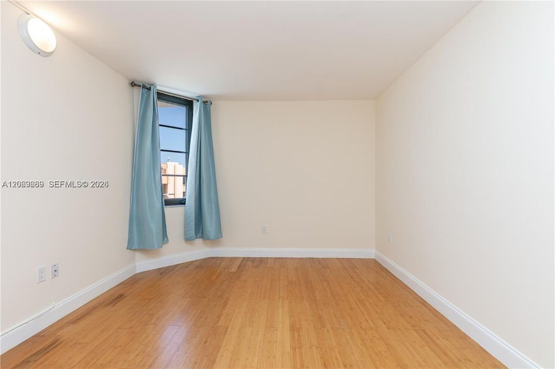В аренду: $2,950 (2 спален, 2 ванн, 1260 Квадратных фут)