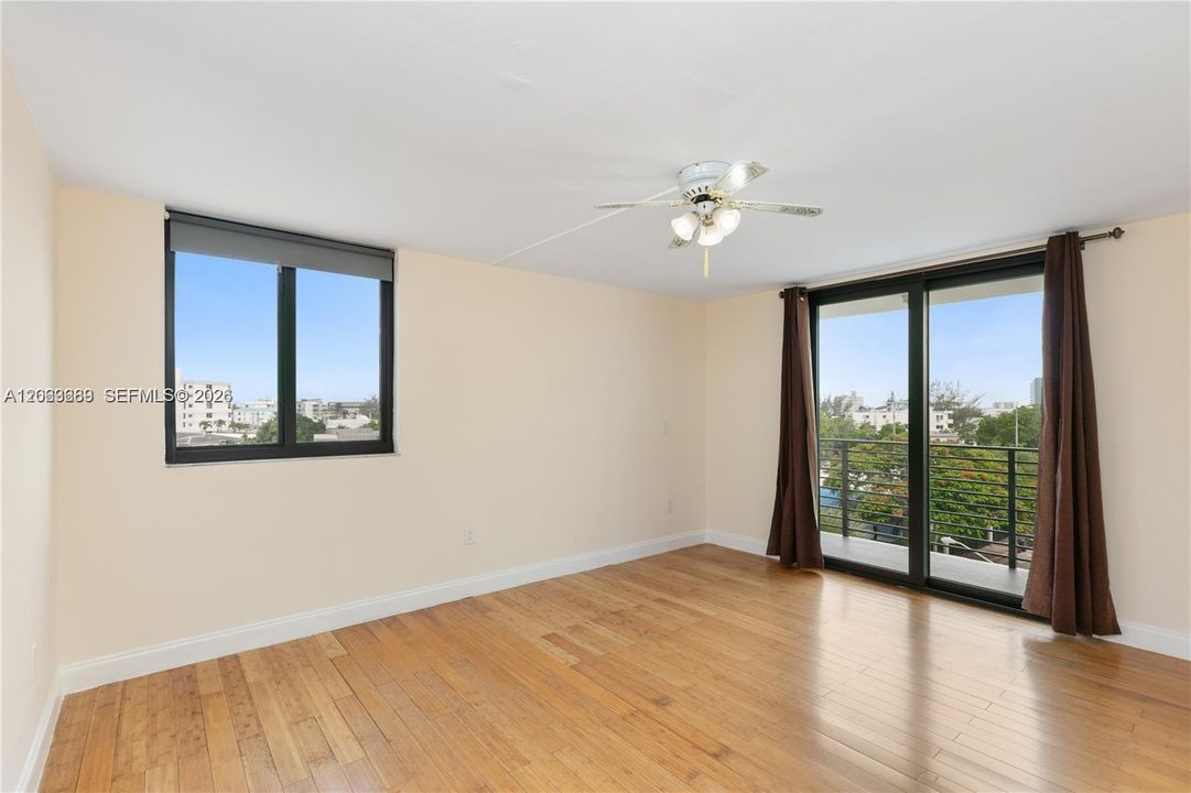 В аренду: $2,950 (2 спален, 2 ванн, 1260 Квадратных фут)