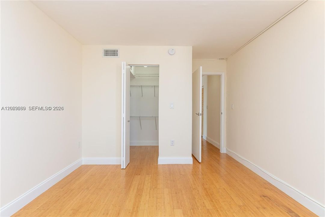 В аренду: $2,950 (2 спален, 2 ванн, 1260 Квадратных фут)